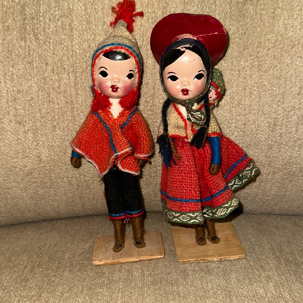 VINTAGE Peruvian Dolls Hand Woven and Painted Folk Art Boy Girl With Baby